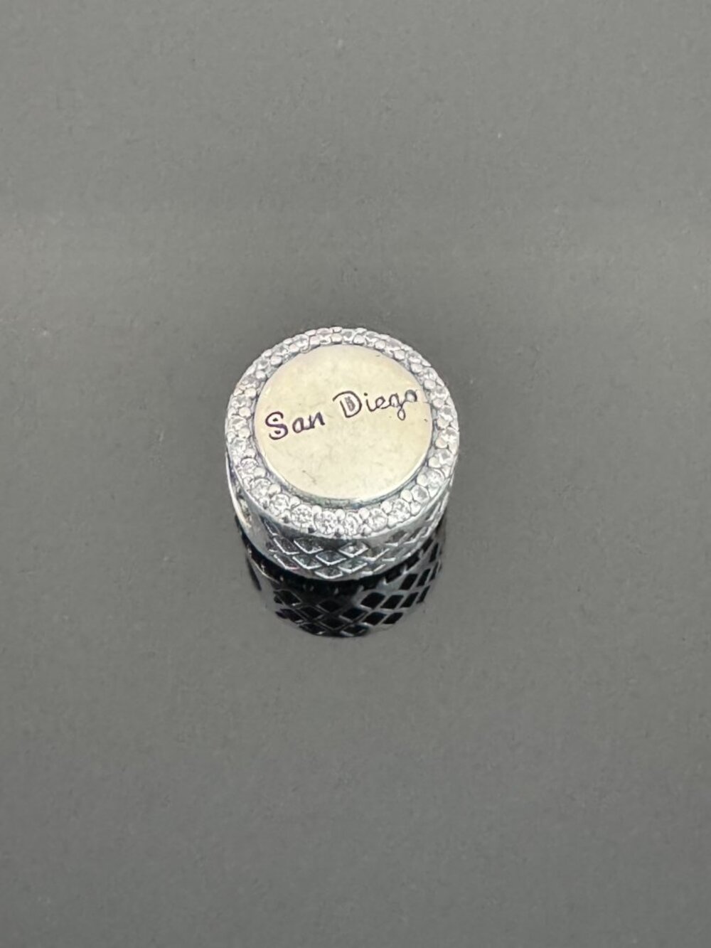 Pandora San Diego Bead Charm Exclusive - Picture 4 of 9
